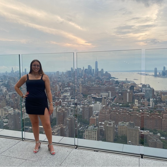 Meet your Posher, Amber - Picture 8 of 8